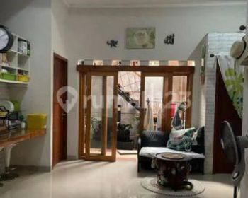 Rumah siap huni, lingkungan asri, strategis di Sawangan,Depok