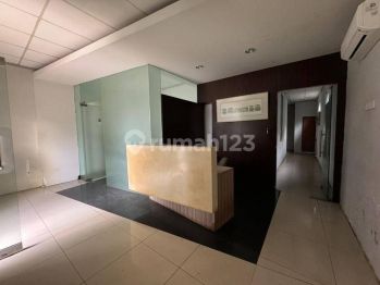 Ruko Business Park Kebon Jeruk, Semifurnised, Best Deal!
