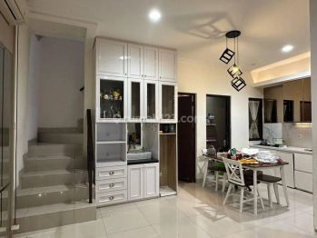 Rumah Kt 2+1 Full Furnished Harga Murah Bawa Hoki Siap Huni di Green Village,