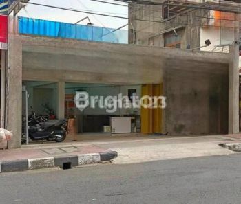 ruko strategis traffic ramai di main road sukajadi sebelum pvj ,dekat rshs kota