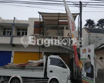 Ruko 2 Lantai Bangunan Baru, Lokasi Pinggir Jalan Utama, Cocok untuk Cafe, Rumah