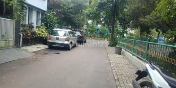 RUMAH 1 LANTAI SIAP HUNI BAGUS DEKAT AREA PERKANTORAN