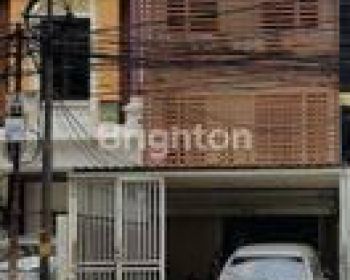 RUKO SIAP PAKAI UNTUK KANTOR, KONDISI MASIH  BEROPERASI, LOKASI STRATEGIS, TEBET