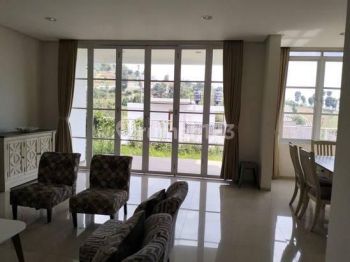 For Rent Rumah Besar Cantik di Dago Resort