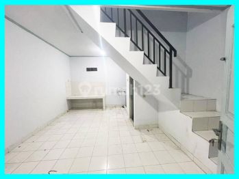 Chandra Disewakan Rumah 2 Lantai Uk 4x7m di Jelambar