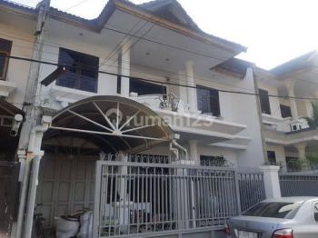 DI SEWAKAN RUMAH KAWASAN BISNIS DAGO RIAU BANDUNG KOTA