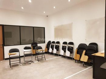 RUKO 3 LANTAI DI SETIABUDI BANDUNG DEKAT UNIVERSITAS