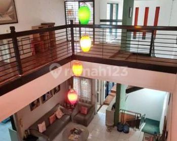 Rumah Bagus Murah 10x18 di Muara Karang utara