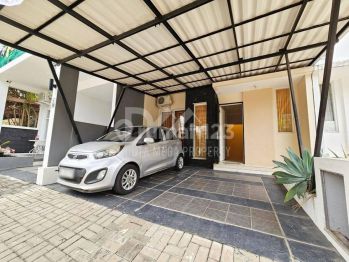 Rumah di Graha Raya Tangerang SHM Bagus Timur