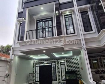 Rumah Mewah MURAH Dalam Cluster di JAGAKARSA Jakarta Selatan