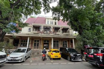 Dijual Rumah untuk usaha di kebayoran baru 2 lantai