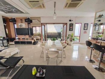 Rumah 2 lantai furnish di kota wisata cibubur