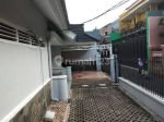 thumbnail-rumah-lama-terawat-di-tebet-timur-jakarta-selatan-hook-6