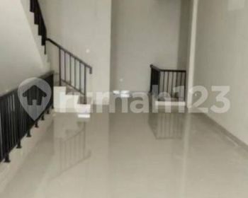 Ruko jual Freshmarket 4,5 x 15 Green lake city 4 lantai