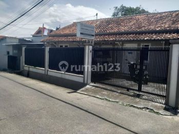 Di jual rumah pinggir jalan desa , cilengkrang kodya bdg