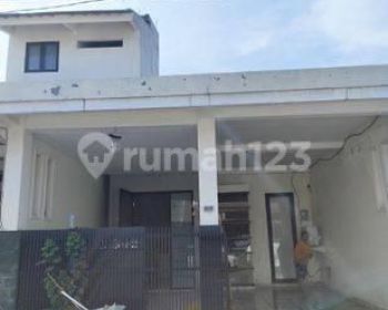 Rumah Second Pantai Mentari