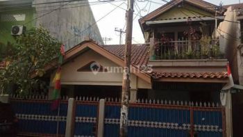 Jual Rumah 2 Lantai di Tebet Jakarta Selatan M R