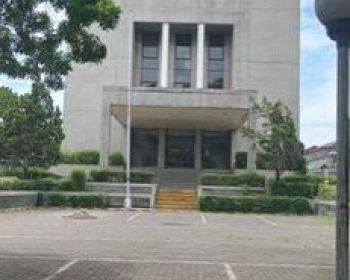 Gedung Luas Fungsional Berlokasi Di Tengah Kota, Otista, Bandung