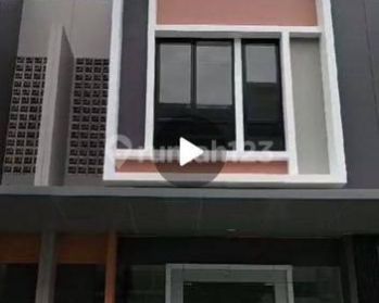 Ruko dekat station kereta api cepat di summarecon bandung