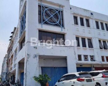 RUKO 2 JEJER SIAP PAKAI PUSAT KOTA MANGGA DUA JAGIR WONOKROMO DEKAT JEMURSARI