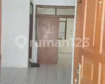 Rumah rapih  harga bawah 30 juta/ thn