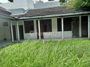 Di Rumah di Mangga besar SHM lokasi istimewa pusat kota lokasi super bagus hanya
