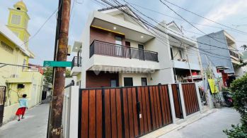 Rumah Siap Huni Di Prumnas Klender Duren Sawit Jakarta Timur