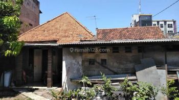 DIJUAL RUMAH RAYA MASTRIP !