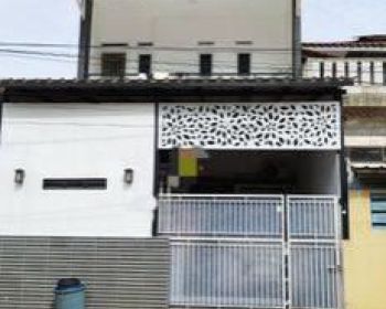 Rumah Strategis 2 Lantai dekat toll puskesmas di Jatiluhur Bekasi