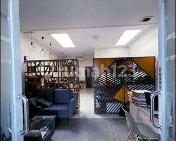 Di sewakan tempat usaha jl riau