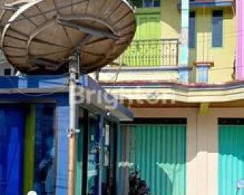 Ruko di kan 2 lantai. Lokasi sangat strategis pinggir jalan besar. Sangat cocok