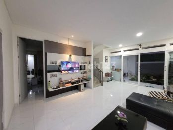 Turun Harga Rumah 2 Lantai Gegerkalong Permai