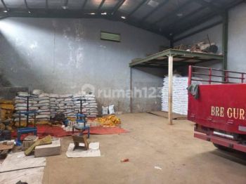 Gudang di Mainroad Caringin, Bandung Bagus