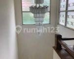 thumbnail-rumah-2-lantai-graha-family-blok-c-siap-huni-minim-renov-2