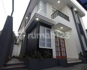 Disewakan Rumah Mewah 2lantai di Cilandak, Jakarta Selatan