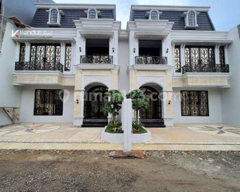 RUMAH MEWAH CLASSIC MODERN DALAM CLUSTER DEKAT TOL TB SIMATUPANG