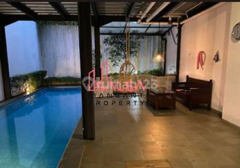 For Sale Dijuaal Cepat Rumah Asri Cantik Private Pool Dekat Mrt Dan Sekolah Dan