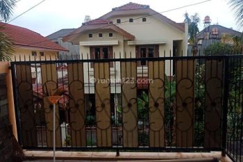 Rumah 2 lantai , dekat Griya Buah Batu