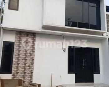 Over kredit 90 Juta Rumah 2 Lantai dkt pemadam Kebakaran GDC depok