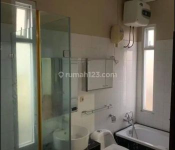 Di jual cepat rumah bagus 2lt,bebas bajir,aman dan nyaman.