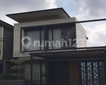 Dijual Rumah Luxury Nayapati Residence Kbp