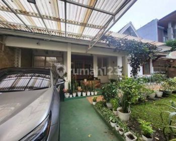 Rumah Bagus Lokasi Strategis Gatot Subroto Bandung