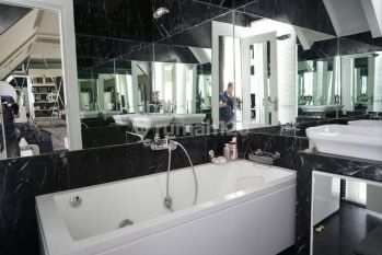 Rumah Dijual Undermarket Value Senayan Golf Residence South Point