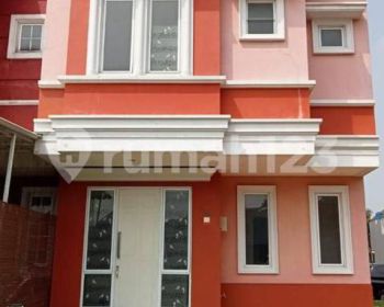 Murah Dijual Rugi Rumah di Cluster Malibu Village