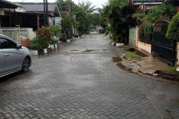 Rumah Taman Harapan Baru Bekasi