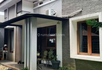 Dijual Rumah Bsd, Kencana Loka, Tangerang, Rmh Cantik di Kencana Loka Dg Konsep
