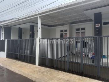 Rumah Baru di Kayu Gede Paku Jaya