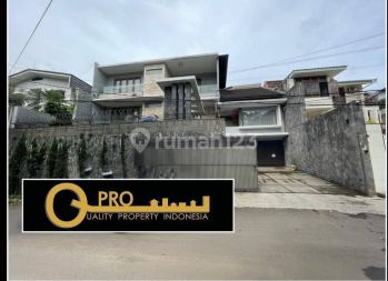 Rumah mewah di Sentra sari Bandung