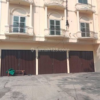 Jual cepat Ruko 3 lt di Kedoya Jakarta Barat