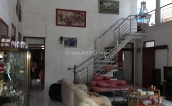 Rumah Taman Holis Indah Bandung Siap Huni Lokasi Strategis